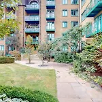 Lovely 1 Bed Apartment - 10 Min To Waterloo Tube