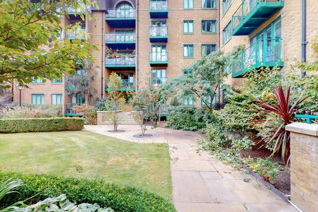 Lovely 1 Bed - 10 Min To Waterloo Tube London